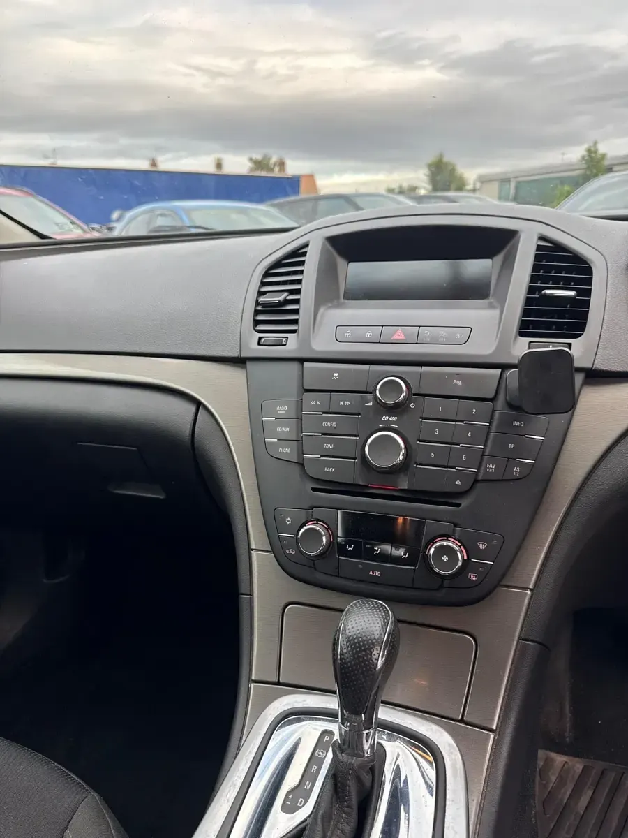 Used Vauxhall Insignia 2013 Blue Hatchback