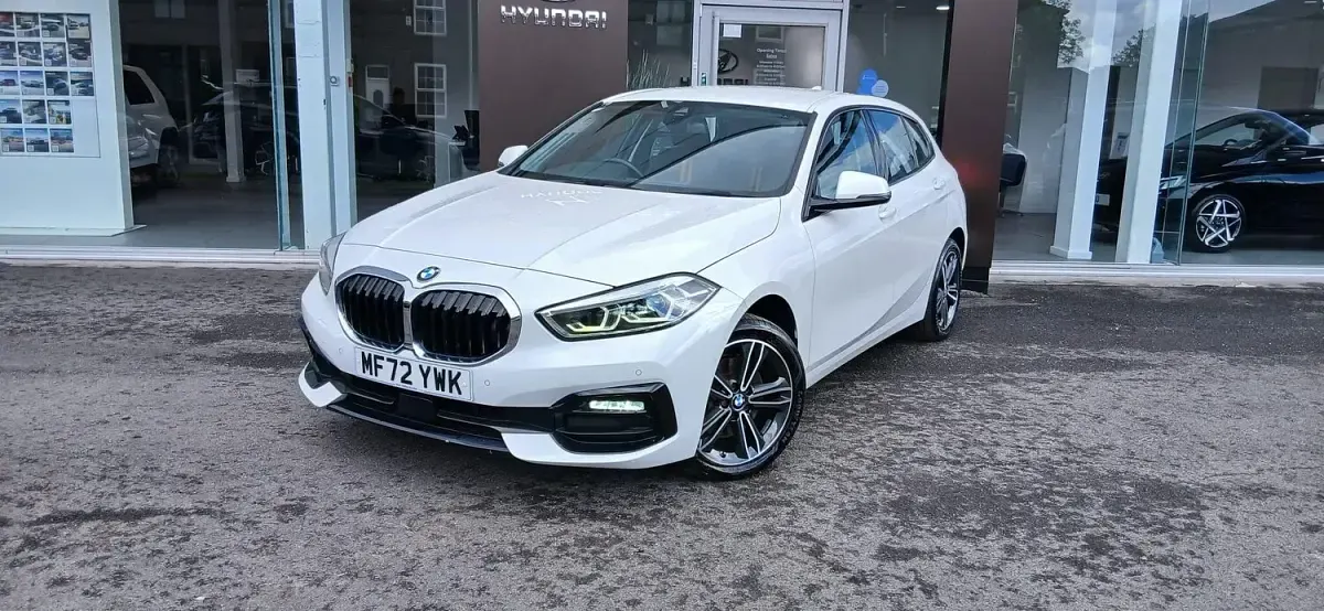 Used BMW 116 Sport Line 2022 White Hatchback