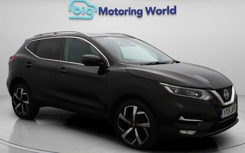 Black Used 2018 Nissan Qashqai S SUV | £11,700 (Fair price) - Image 1/4