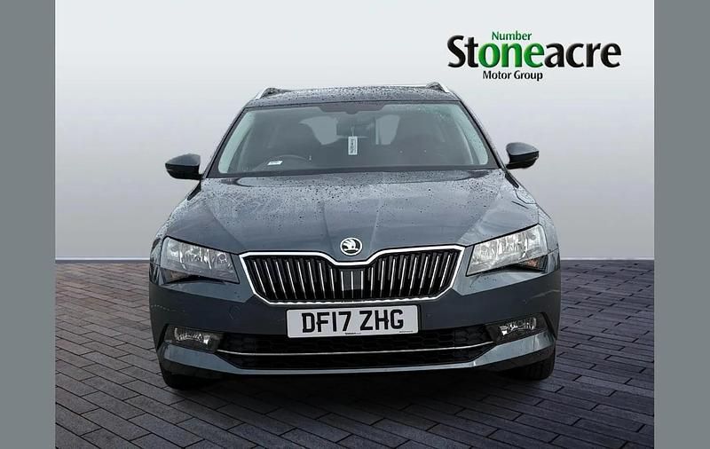 Gebraucht Skoda Superb SE Technology 150 PS (110 kW) 2017 Grau Kombi