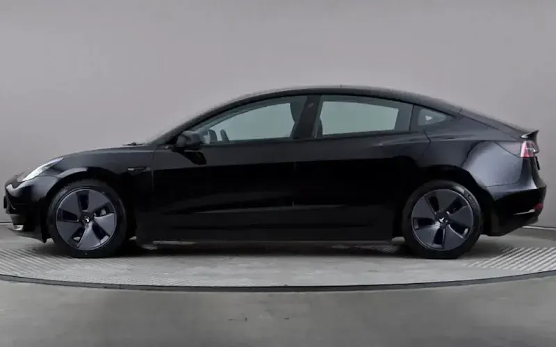 Used Tesla Model 3 Standard Range 180 kW (245 HP) 2023 Sedan