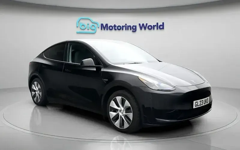 Used Tesla Model Y RWD 254 kW (346 HP) 2023 Black SUV