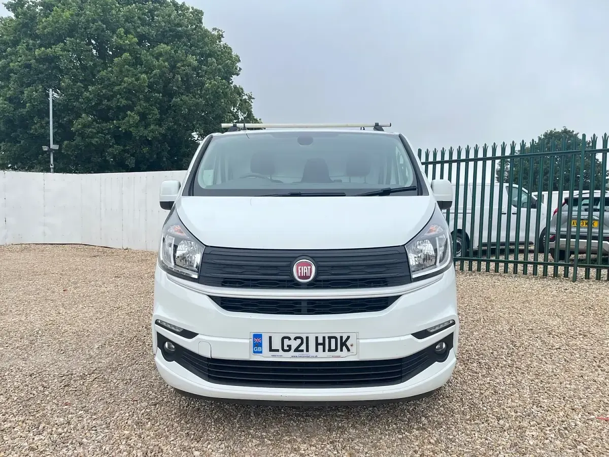 Used Fiat Talento S 120 HP (88 kW) 2021 White MPV