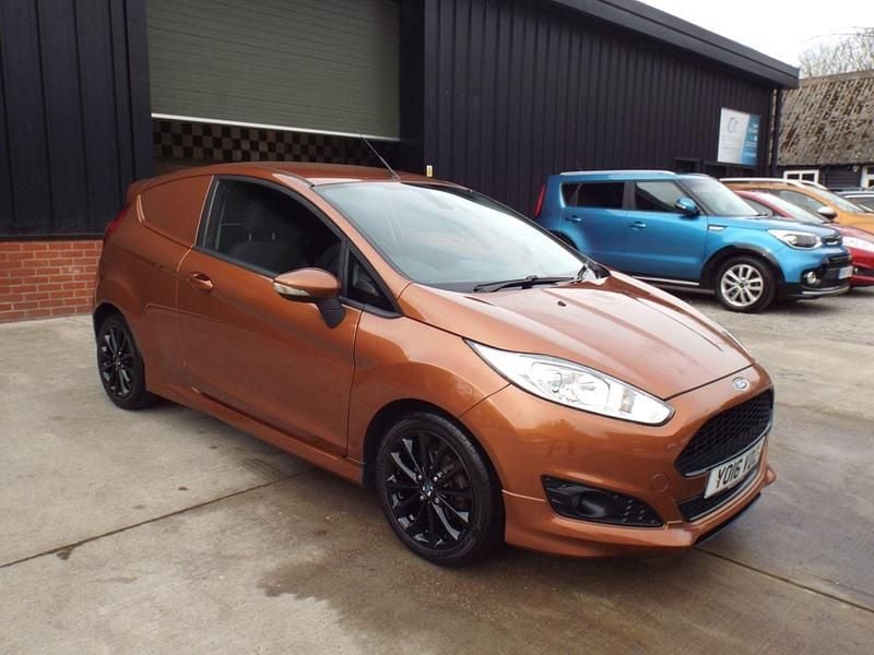 Used Ford Fiesta Sport 2016 Red Van