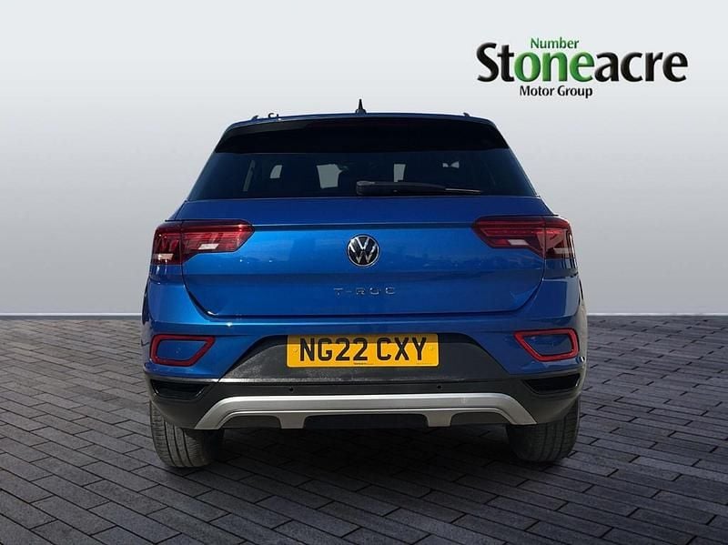 Used VW T-Roc Life 150 HP (110 kW) 2022 Blue SUV