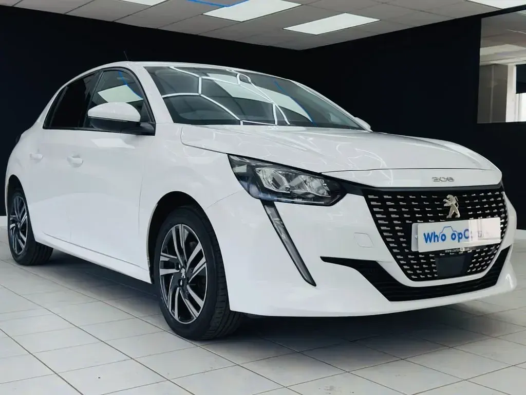 Used Peugeot 208 Allure Premium 100 HP (73 kW) 2021 White Hatchback