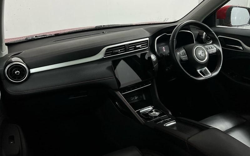 Used MG ZS Trophy 130 kW (177 HP) 2022 Red SUV