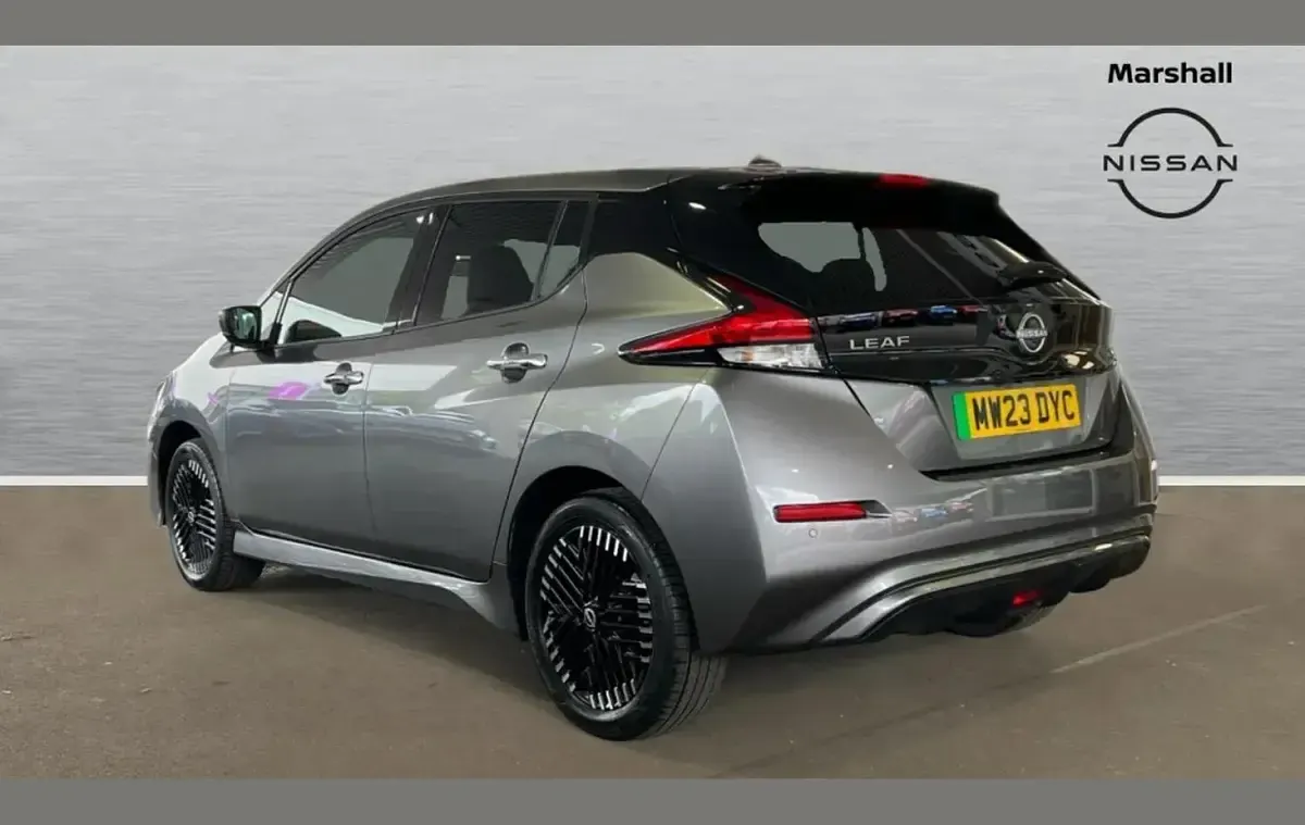 Used Nissan Leaf Tekna 160 kW (218 HP) 2023 Grey Hatchback