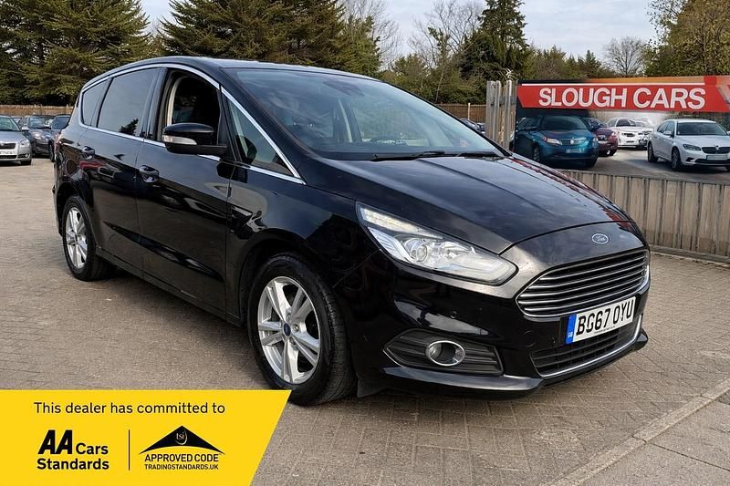 Used Ford S-MAX Titanium 160 HP (117 kW) 2017 Black MPV