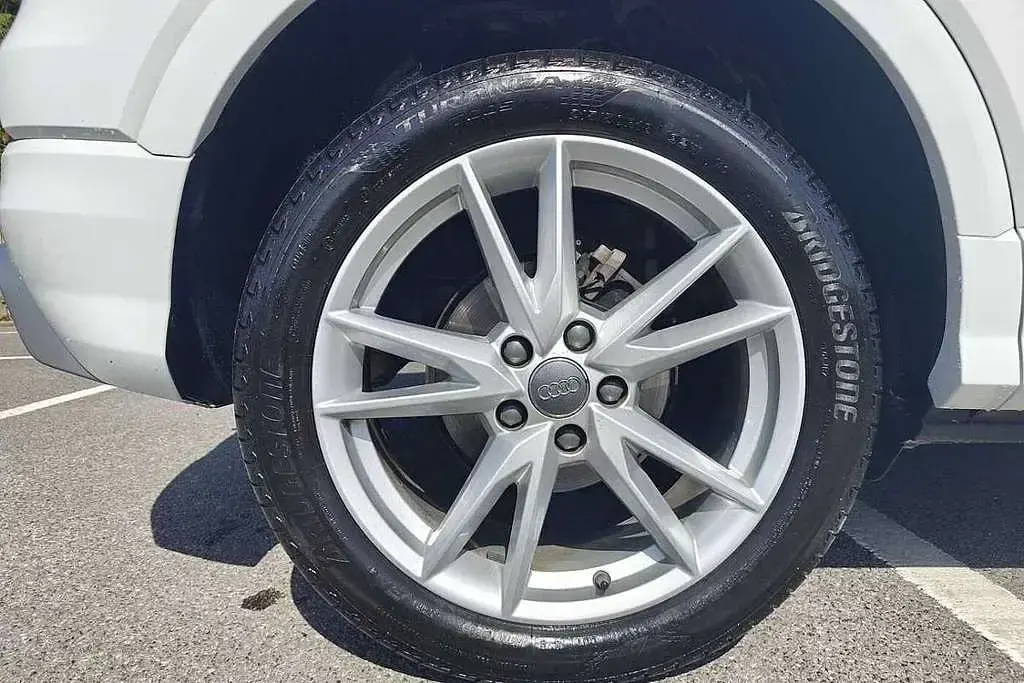 Used Audi Q2 S-Line 147 HP (108 kW) 2019 White SUV