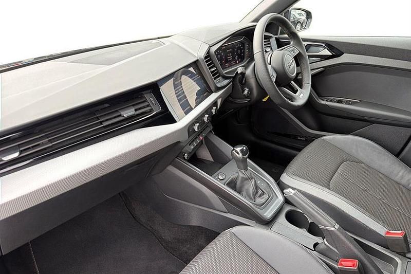 Usado Audi A1 S-Line 116 CV (85 kW) 2025 Negro SUV