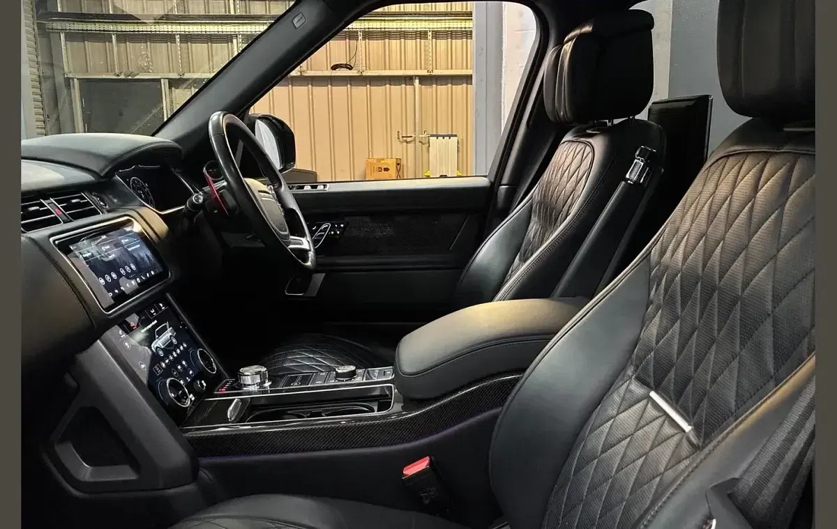 Used Land Rover Range Rover SVAutobiography Dynamic Black 557 HP (409 kW) 2020 Black SUV