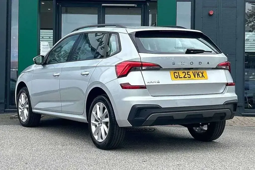 Used Skoda Kamiq SE 113 HP (83 kW) 2025 Brilliant silver metallic SUV