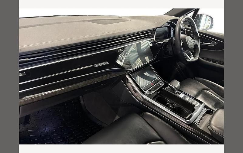 Used Audi Q7 Black Edition 340 HP (250 kW) 2022 Blue SUV