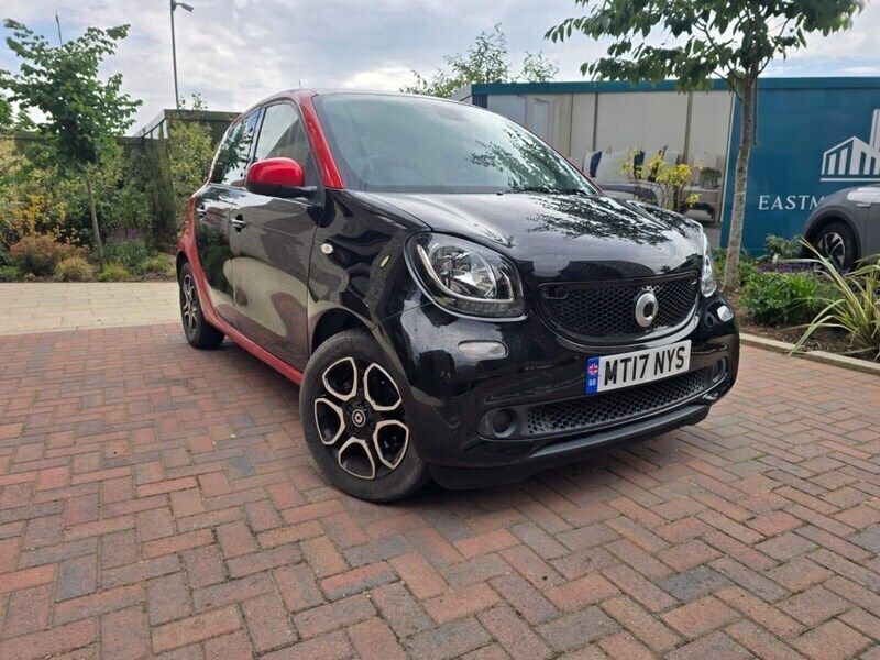 Black Used 2017 Smart ForFour Premium Hatchback | £3,995 (Super price) - Image 1/4