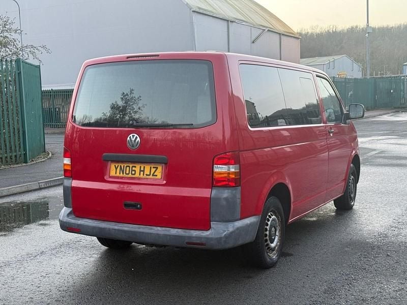 Used VW T5 84 HP (61 kW) 2006 Red Van