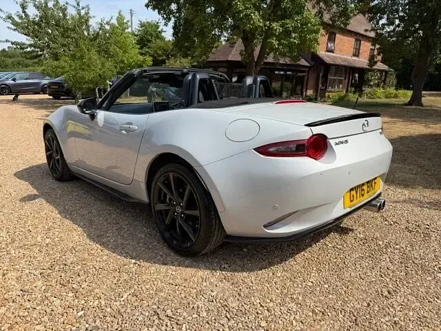 Used Mazda MX5 Inclusive 160 HP (117 kW) 2016 Silver Cabriolet