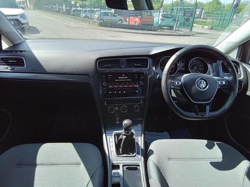 Used VW Golf VII SE 115 HP (84 kW) 2018 Black Hatchback