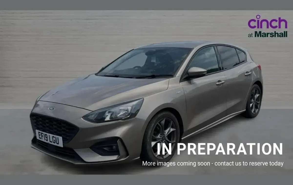 Used Ford Focus ST-Line 117 HP (86 kW) 2019 Silver Hatchback