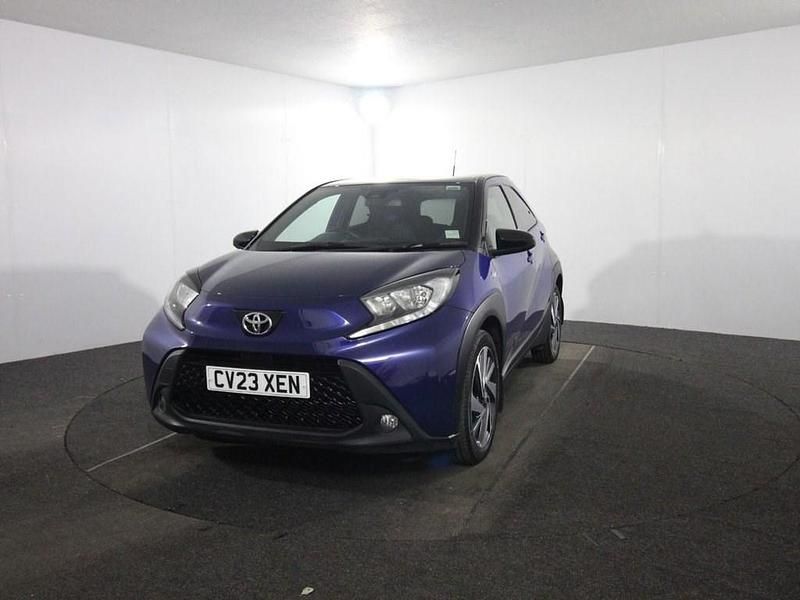 Used Toyota Aygo X 72 HP (52 kW) 2023 Blue SUV