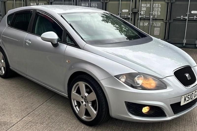 Silver Used 2010 Seat Leon SE Hatchback | £2,195 (Fair price) - Image 1/1