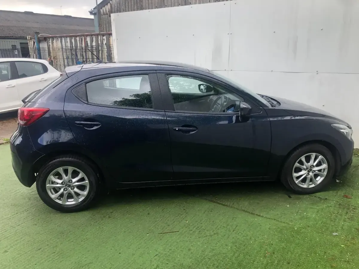 Used Mazda 2 2016 Blue Hatchback