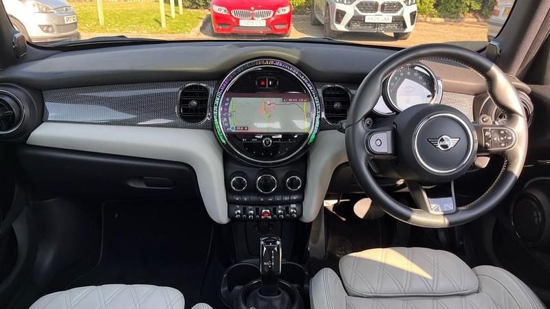 Used Mini Cooper S Exclusive 176 HP (129 kW) 2023 Black Hatchback