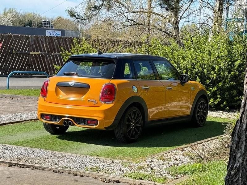 Used Mini Cooper SD Hatch 170 HP (125 kW) 2017 Orange Hatchback