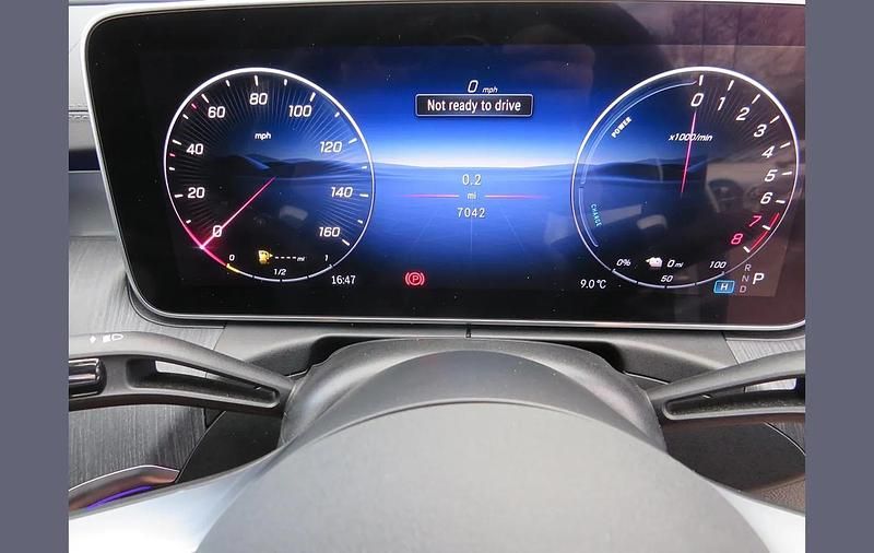 Used Mercedes C300e AMG Line Premium Plus 308 HP (226 kW) 2024 Silver Sedan