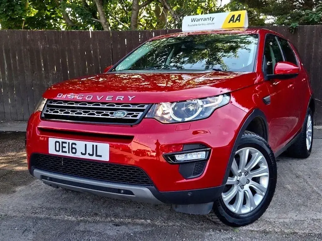 Used Land Rover Discovery Sport SE 180 HP (132 kW) 2016 Red SUV