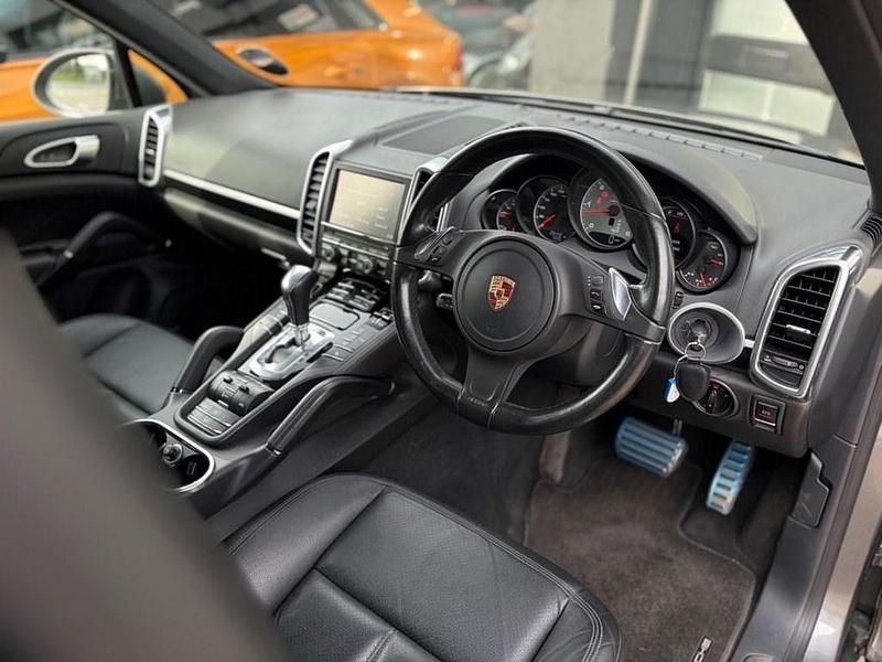 Used Porsche Cayenne 382 HP (280 kW) 2013 Grey SUV