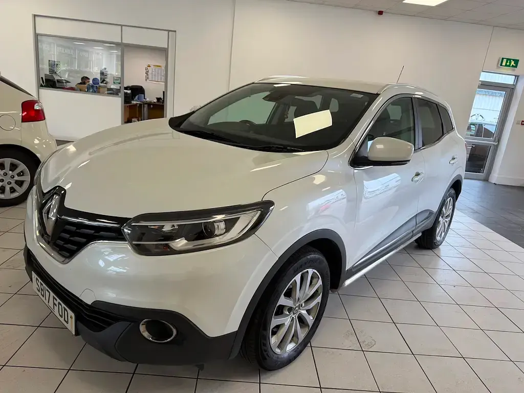 Used Renault Kadjar Dynamique 130 HP (95 kW) 2017 White SUV