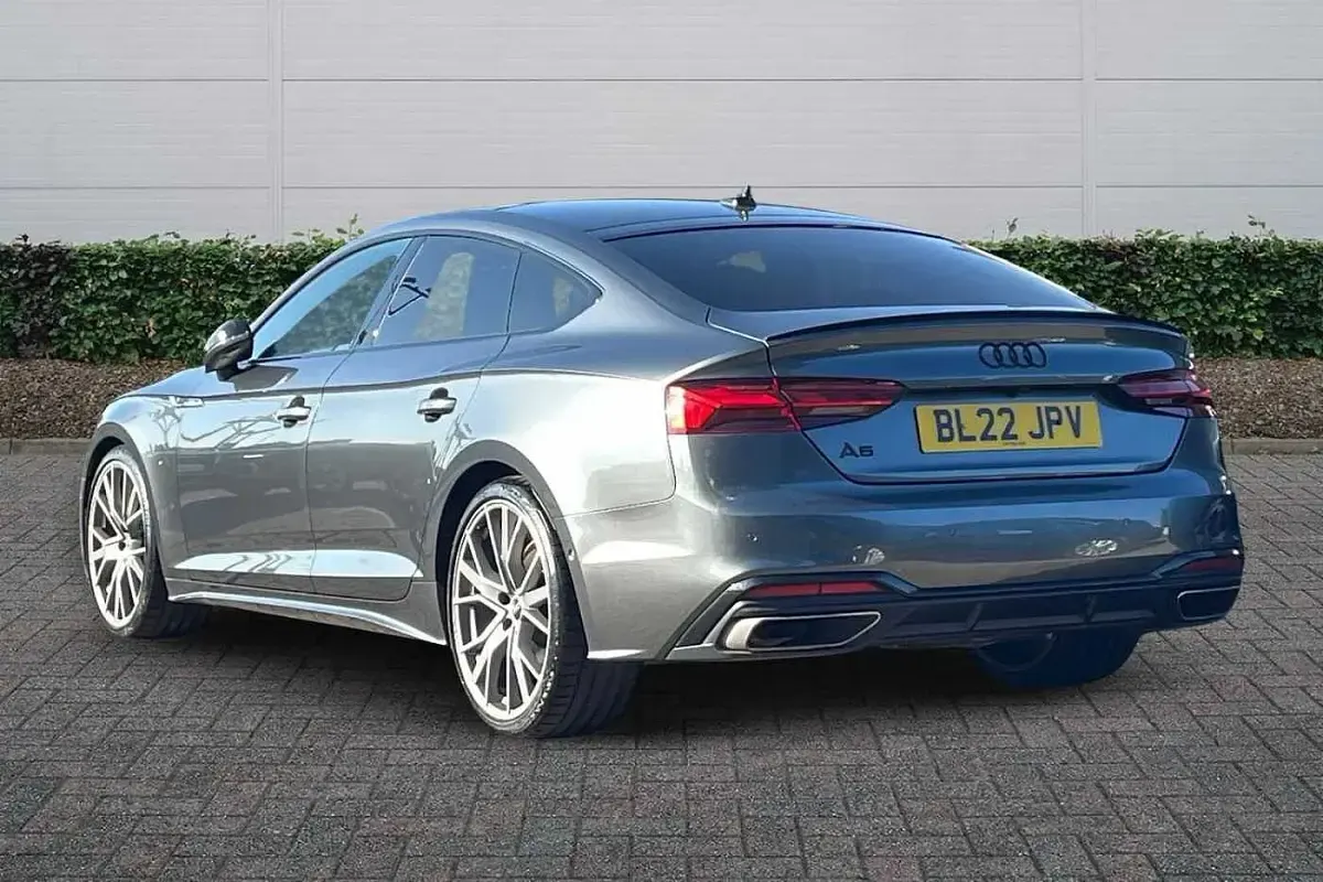 Used Audi A5 Comfort 200 HP (147 kW) 2022 Grey Coupe