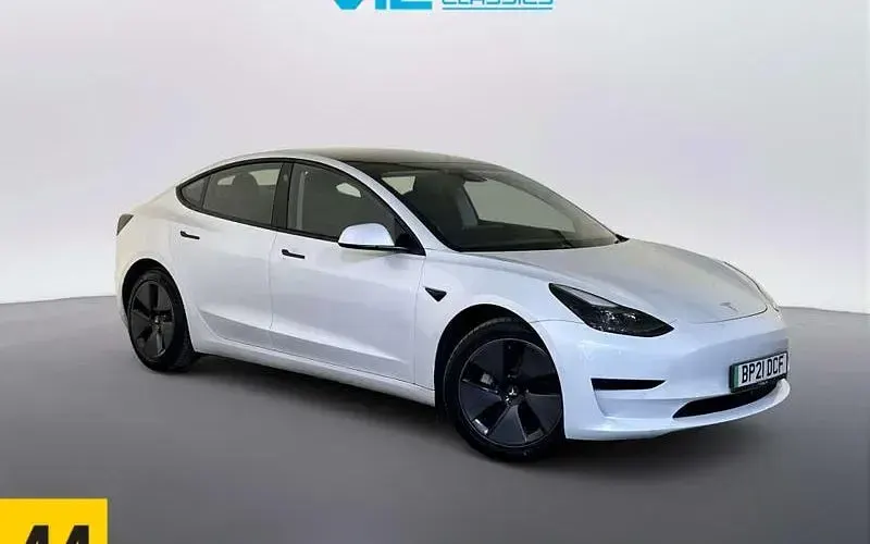 Used Tesla Model 3 Standard Range Plus 180 kW (245 HP) 2021 Sedan