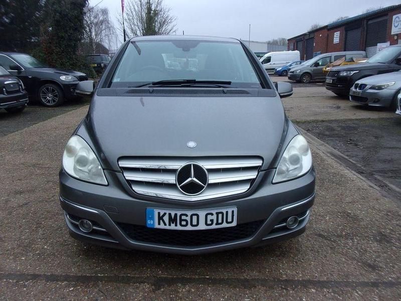 Used Mercedes B180 2011 Grey MPV