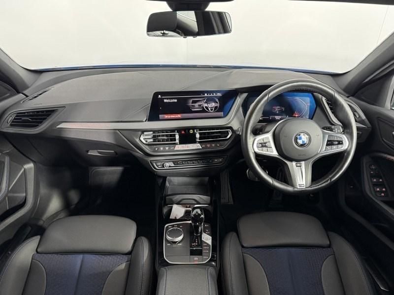 Usado BMW 118 M Sport 134 HP (98 kW) 2023 Azul Citadino