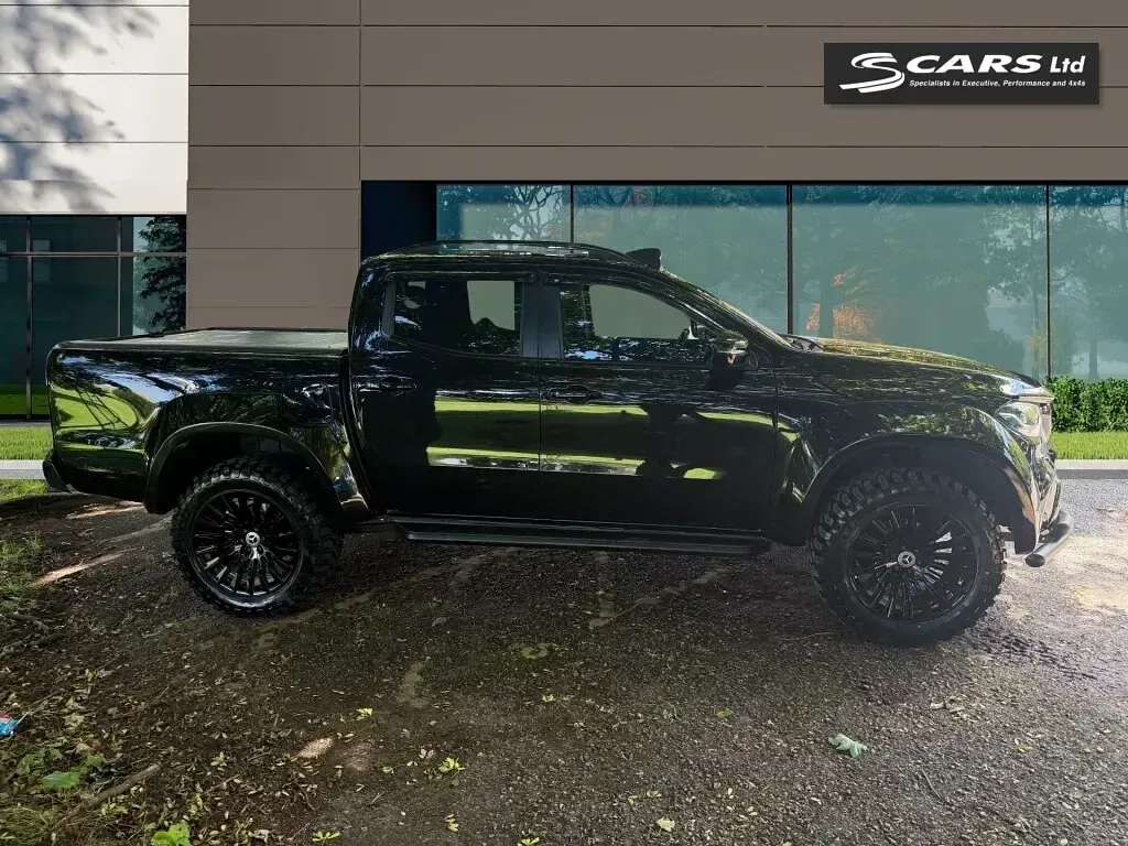 Used Mercedes X350 2019 Black Pickup