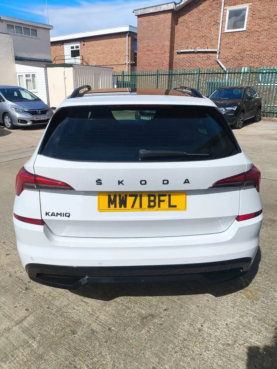Used Skoda Kamiq Monte Carlo 150 HP (110 kW) 2021 White SUV