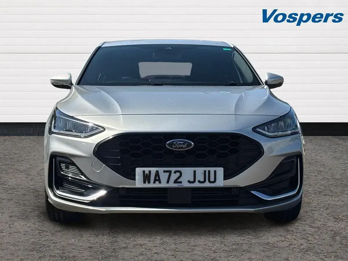 Used Ford Focus ST-Line 153 HP (112 kW) 2022 Silver Hatchback