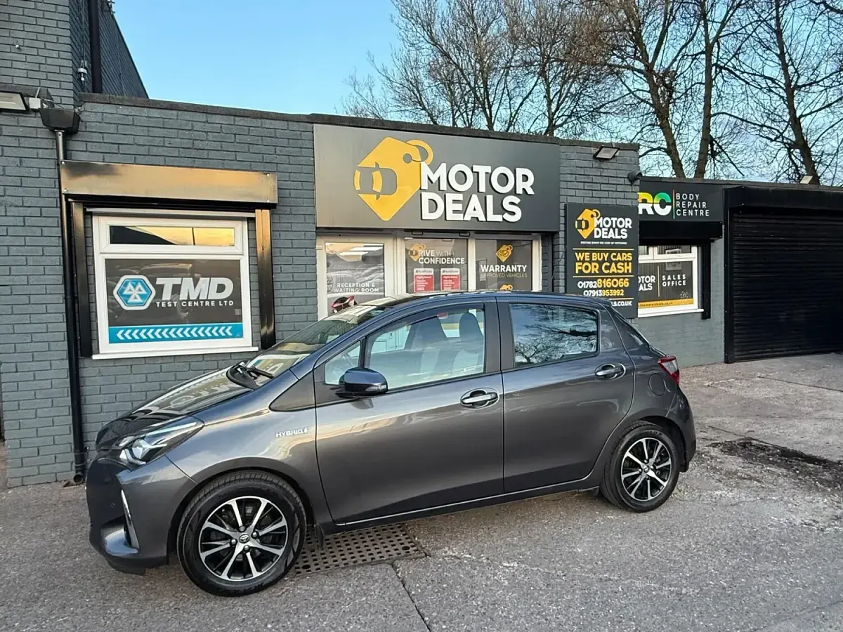 Used Toyota Yaris Hybrid 2018 Grey Hatchback