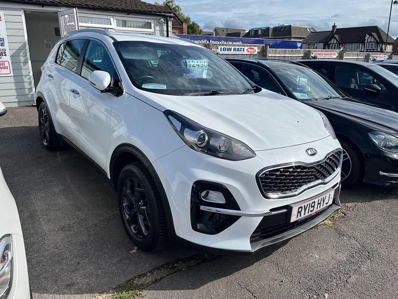White Used 2019 Kia Sportage SUV | £11,490 (Good price) - Image 1/4