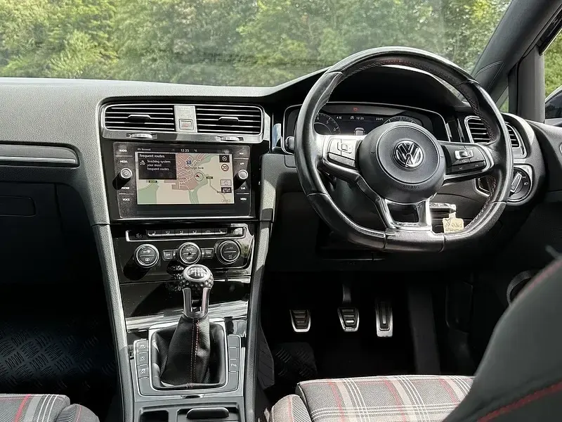 Used VW Golf VII GTI 230 HP (169 kW) 2018 Black Hatchback