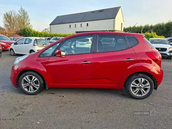 Used Kia Venga 128 HP (94 kW) 2018 Red Hatchback