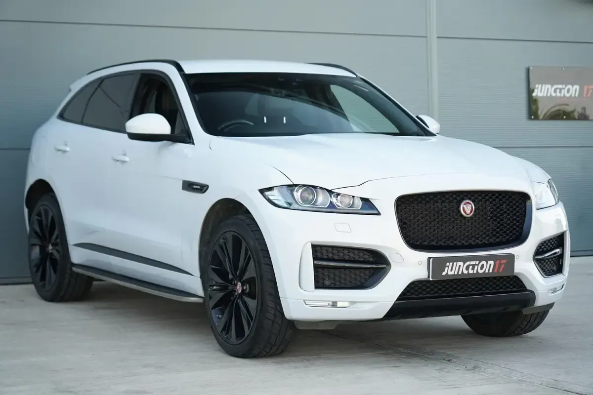 Used Jaguar F-Pace R-Sport 240 HP (176 kW) 2019 White SUV