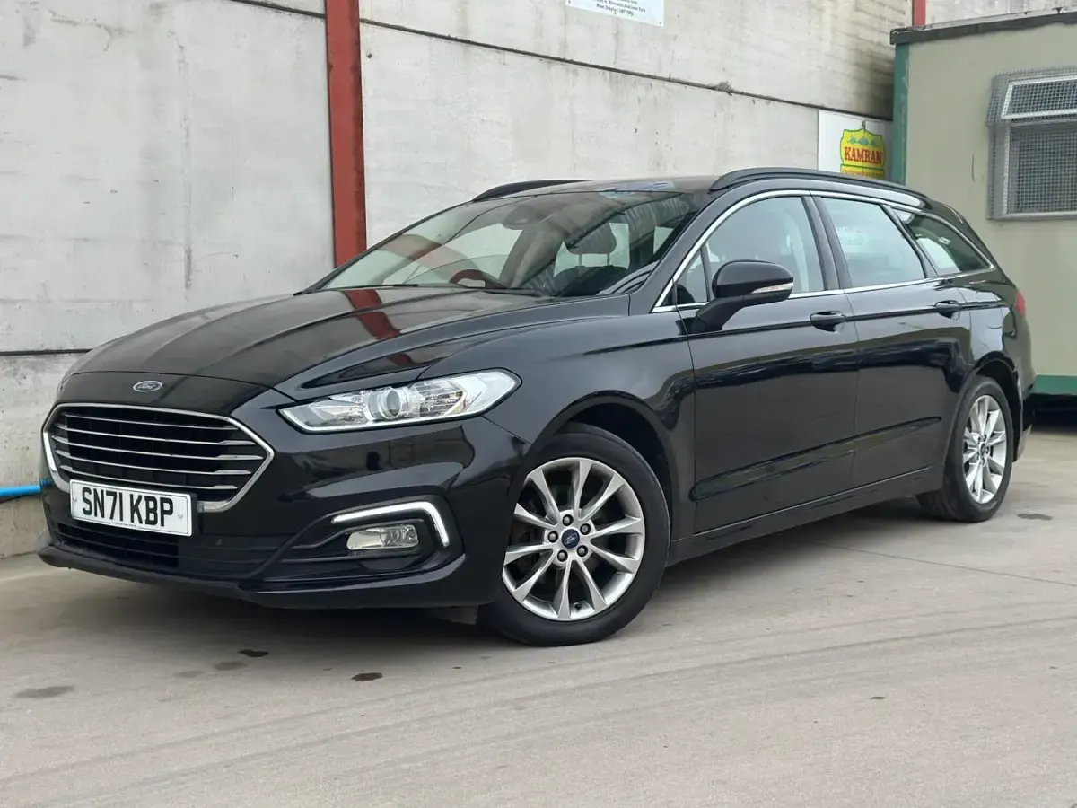 Second-hand Ford Mondeo Zetec 2021 Negru Break