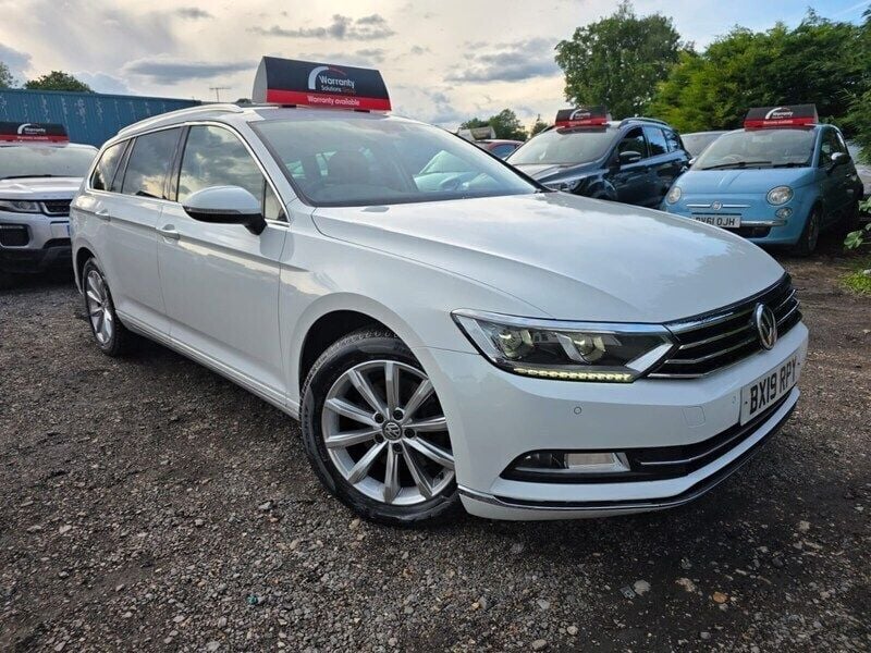 White Used 2019 VW Passat Business Estate | £15,500 (Good price) - Image 1/4