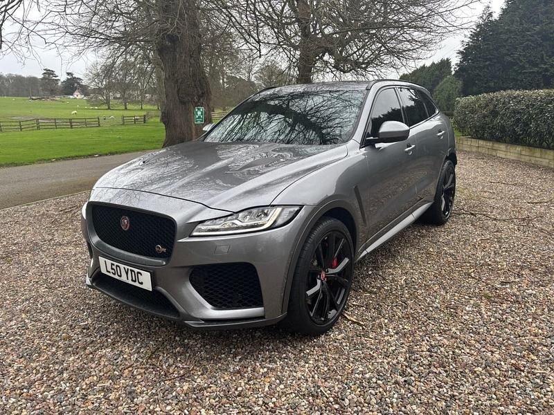 Second-hand Jaguar F-Pace Supercharged 550 CP (404 kW) 2019 Gri SUV