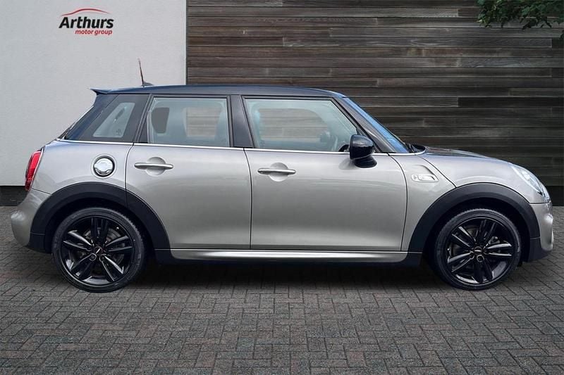 Grey Used 2019 Mini Cooper S Hatch Hatchback | £14,597 (Fair price) - Image 1/4