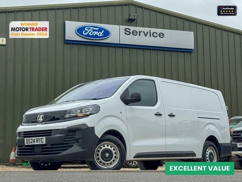 White Used 2024 Vauxhall Vivaro Van | £19,245 (Fair price) - Image 1/4