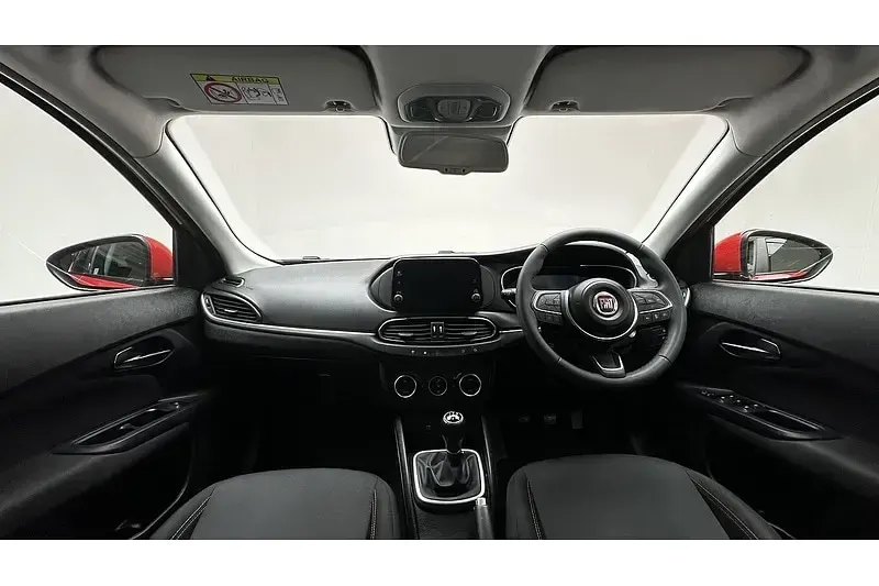 Used Fiat Tipo Red 100 HP (73 kW) 2022 Red Hatchback